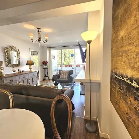 Pass The Keys Original In Strategic Area Appartement