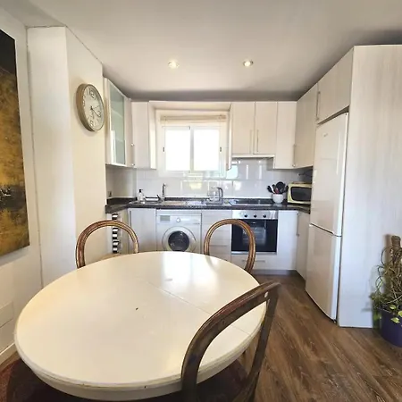 Pass The Keys Original In Strategic Area Appartement